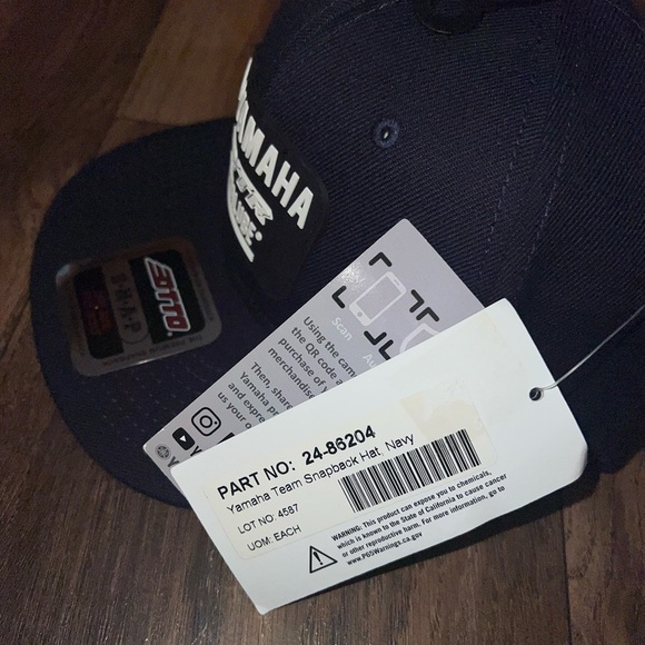 NWT Men’s Yamaha Team SnapBack Hat. - Picture 4 of 4